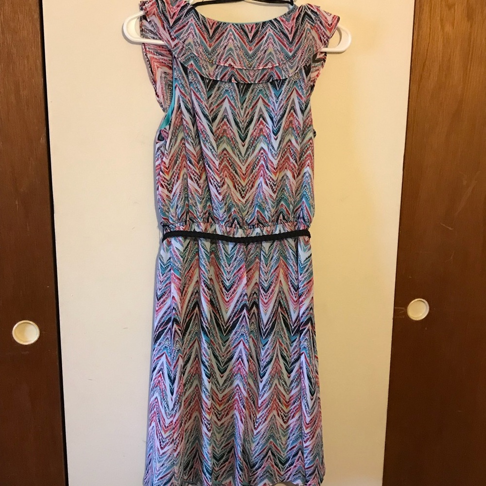 Spring dress - Picture 2 of 4